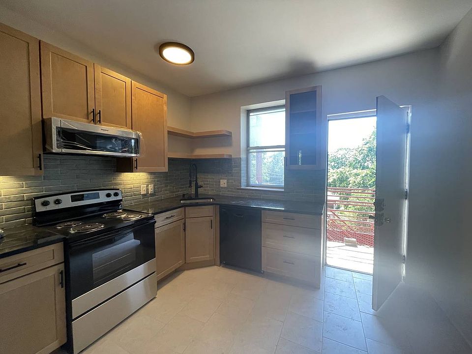 1st image of 3802 McRee Ave #3S