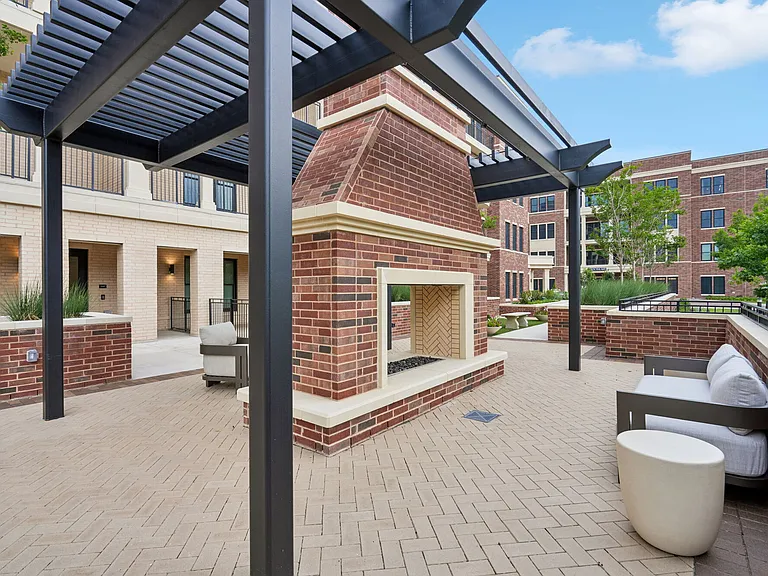 Residences at Southlake — Photo 11