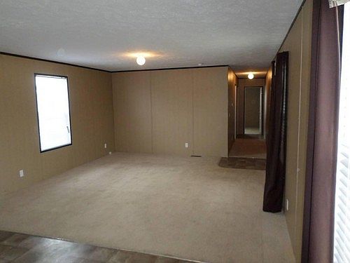 3rd image of 5061 Academy Dr