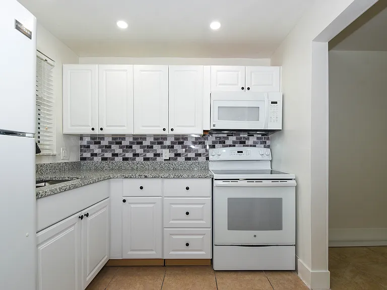 200 Turtle Lake Ct #108 — Photo 6