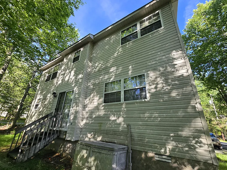 8866 Chipmunk Ln — Photo 2