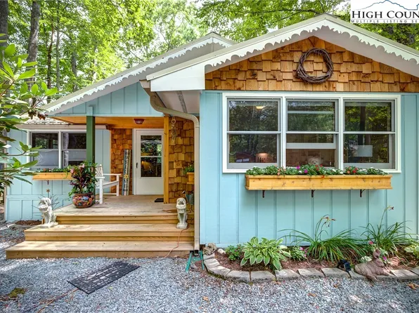421 Windridge Road, Newland, NC 28657