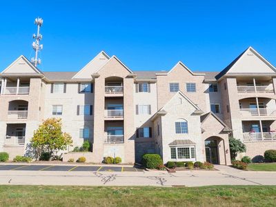 177 North Lapham Street UNIT 206, Oconomowoc, WI, 53066