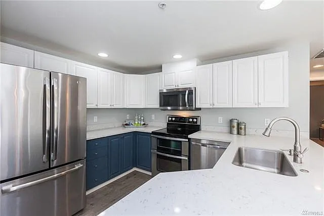 2152 Newport Way NW — Photo 10