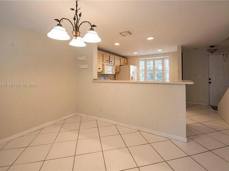 81 SW 3rd St #81 — Photo 33