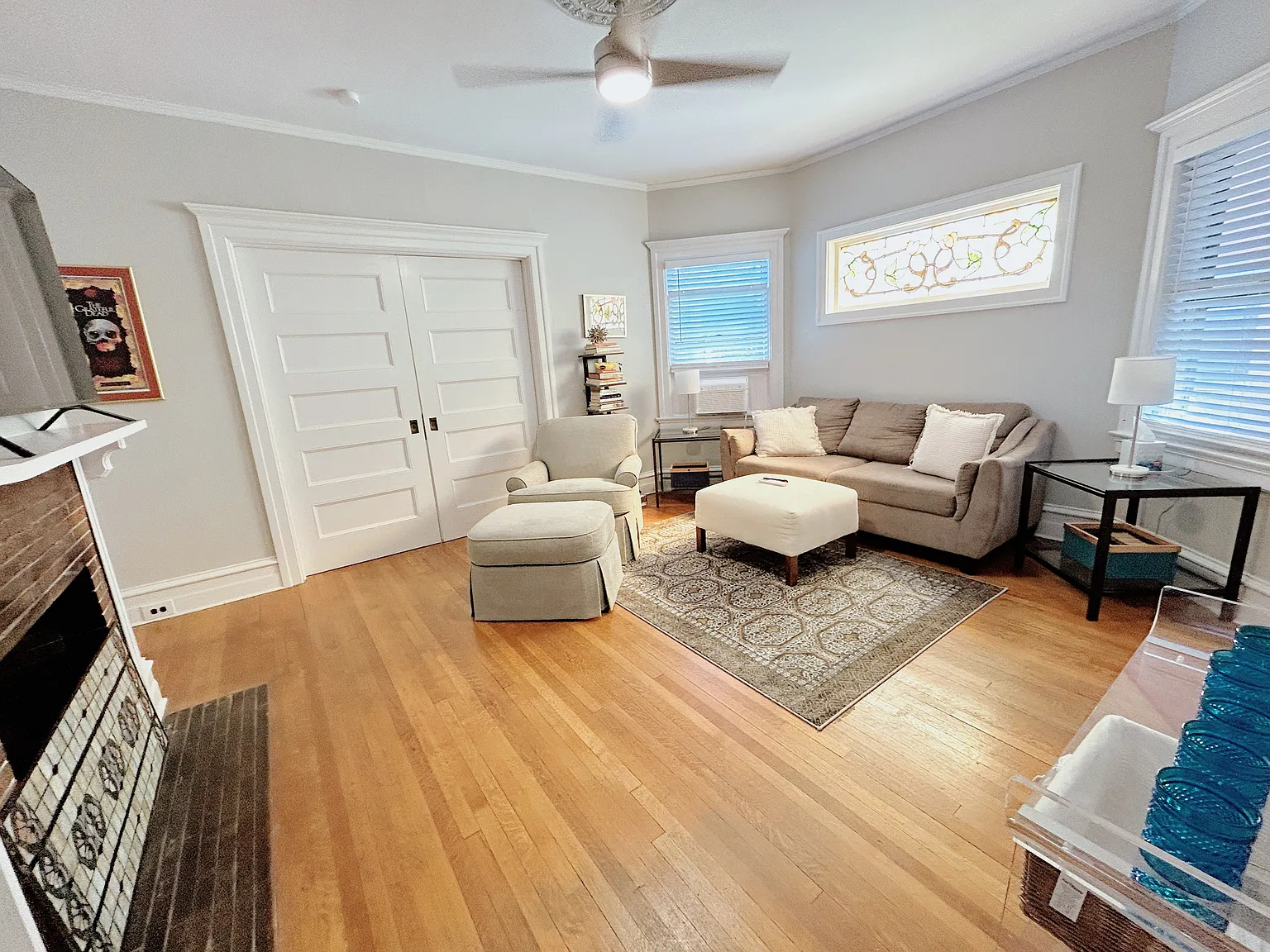 2 bed, 860 sqft, $4,600 — Photo 4