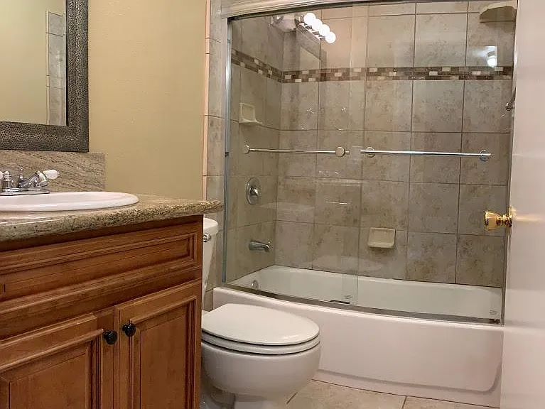 2660 Franklin Blvd #A — Photo 11
