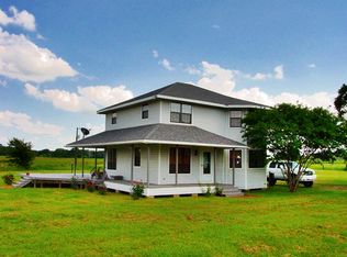 726 County Road 408, Lott, TX 76656