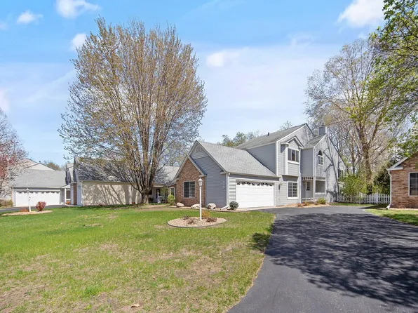 5694 Donegal Dr, Shoreview, MN 55126