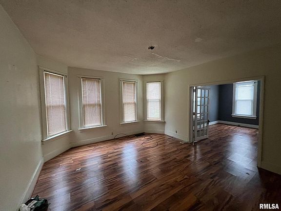 5th image of 1430 W 8th St