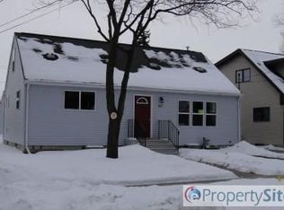827 Oak St, De Pere, WI 54115