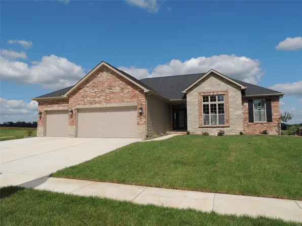 460 Hayden Dr, Waterloo, IL 62298