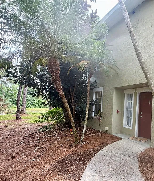 3 bed, 2.0 bath, 1497 sqft, $2,500 — Photo 2