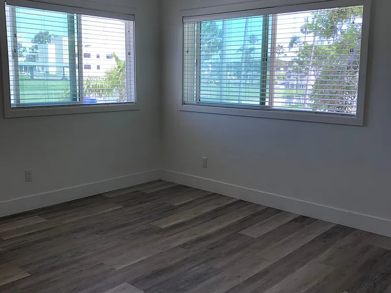 1505 Palm Ave — Photo 31
