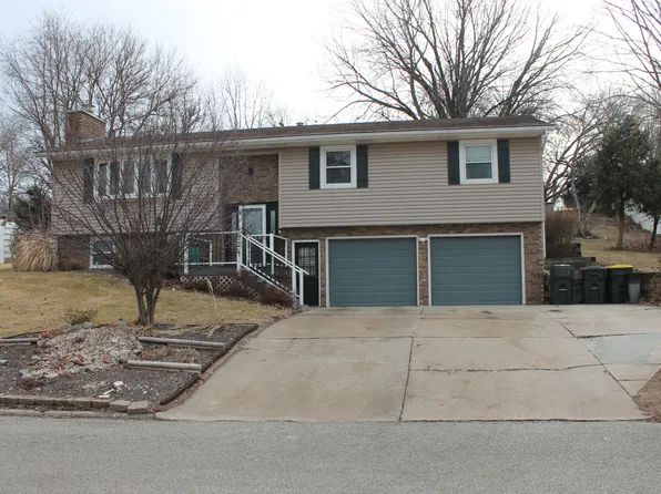 224 Pin Oak Dr, Geneseo, IL 61254