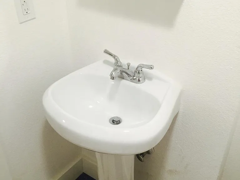 650 Marion St NE #1 — Photo 63