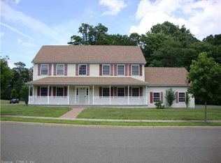 6 Pond Valley Dr, Naugatuck, CT 06770