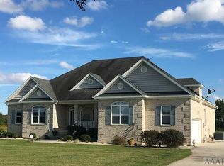 109 Snowden Crossing Dr, Moyock, NC 27958