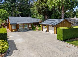 6125 Shoreline Dr, Nanaimo, BC V9V1E2