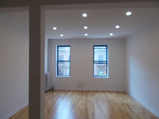 5th image of 356 Saint Johns Pl APT 2C