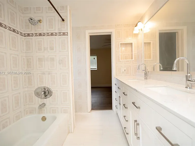 5613 Pierce St — Photo 23