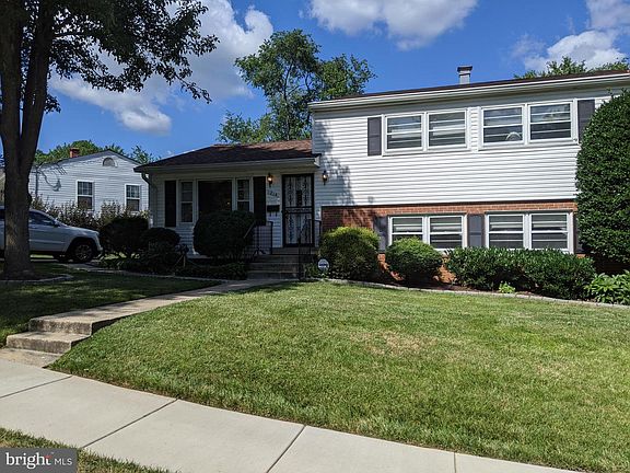 5th image of 1214 Gladstone Dr