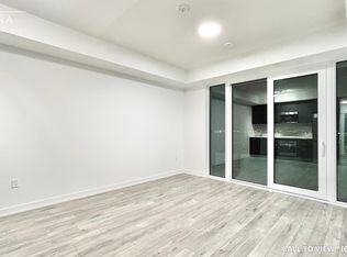 15 Skyridge Dr #401, Brampton, ON L6P4N9