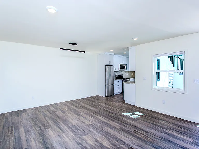 1256 Princeton St #D — Photo 6