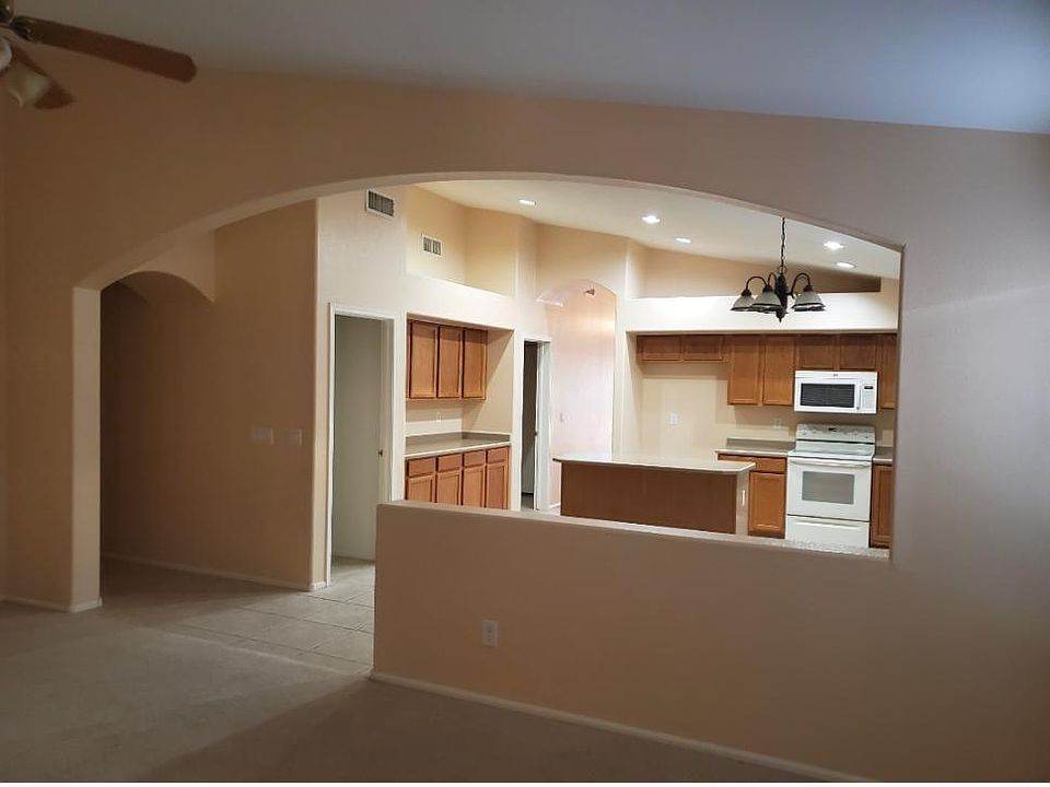 1st image of 43265 W Sunland Dr
