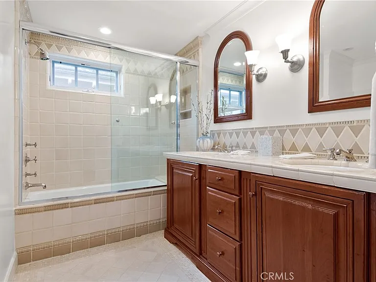 5 Stickley Dr — Photo 35
