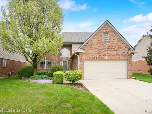13565 Windridge Ct, Sterling Heights, MI 48313