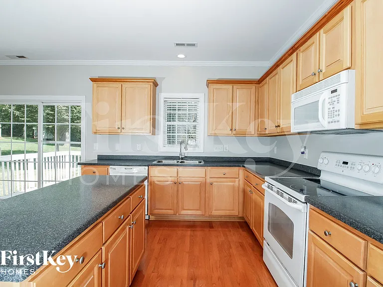 4104 Ballard Farm Rd — Photo 4