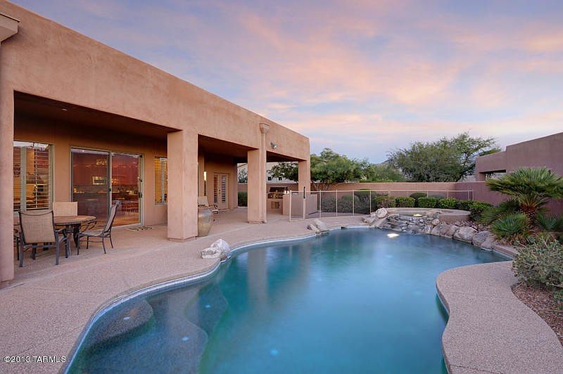 1st image of 721 W Bright Canyon Dr