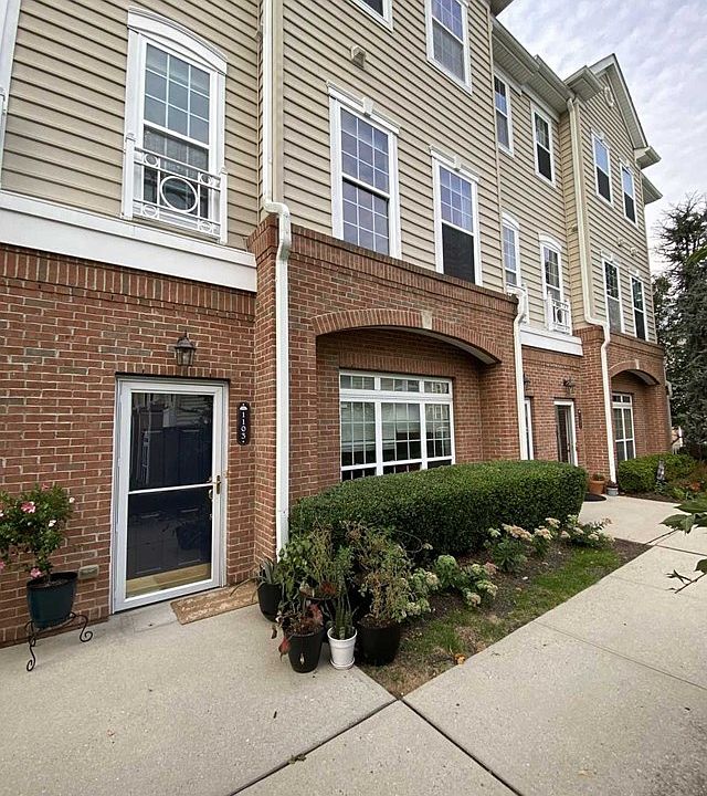1st image of 1103 Hamilton St #1103