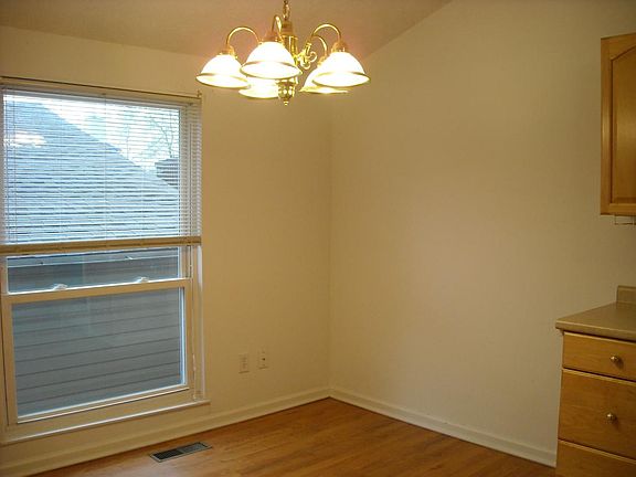 4th image of 3380 Chetwood Pl