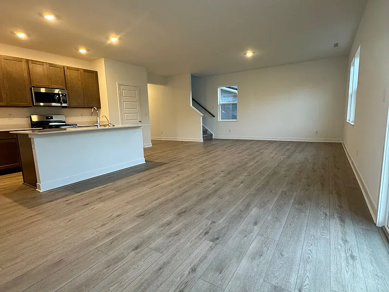15370 Farrington Way — Photo 18