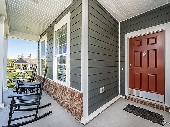 5th image of 428 Ashford Hill Loop Unit 31-1