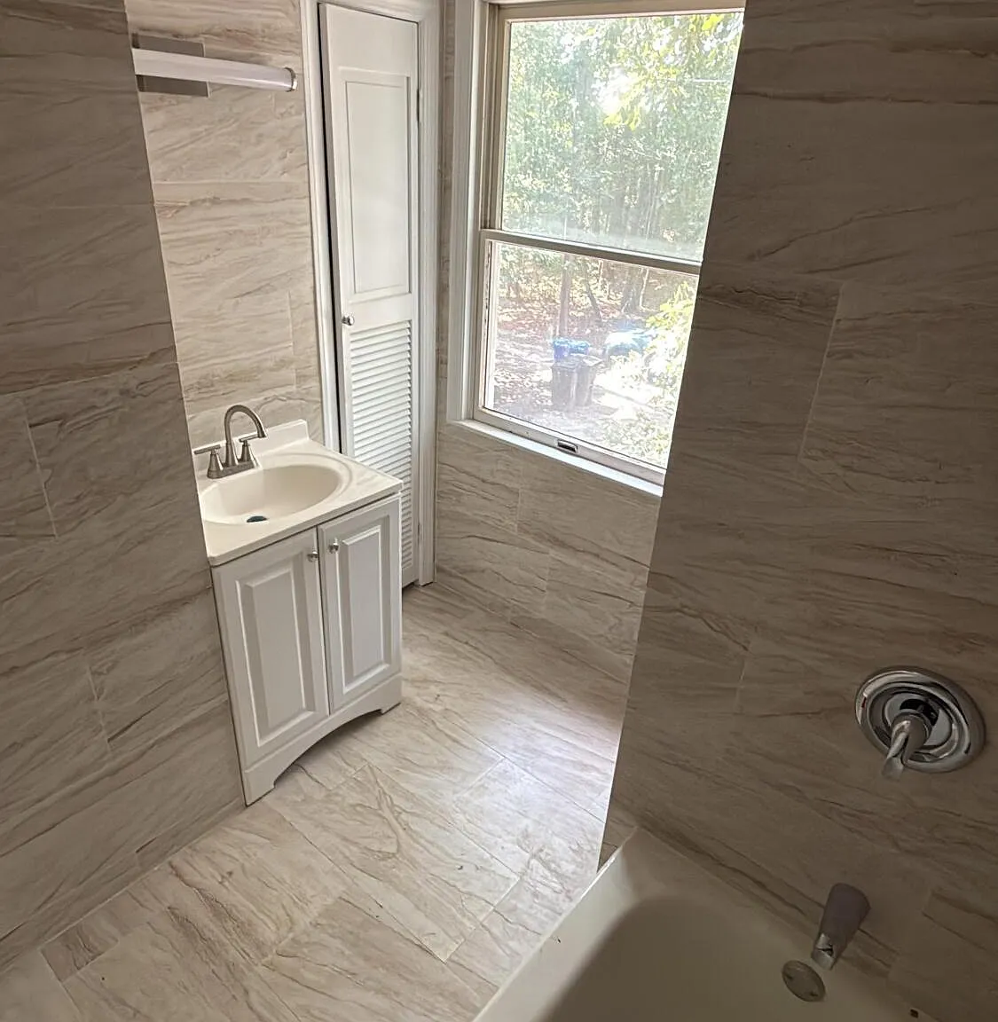 1 bed, 850 sqft, $1,600 — Photo 4