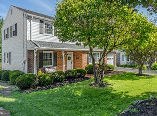 30 Llandillo Rd, Havertown, PA 19083