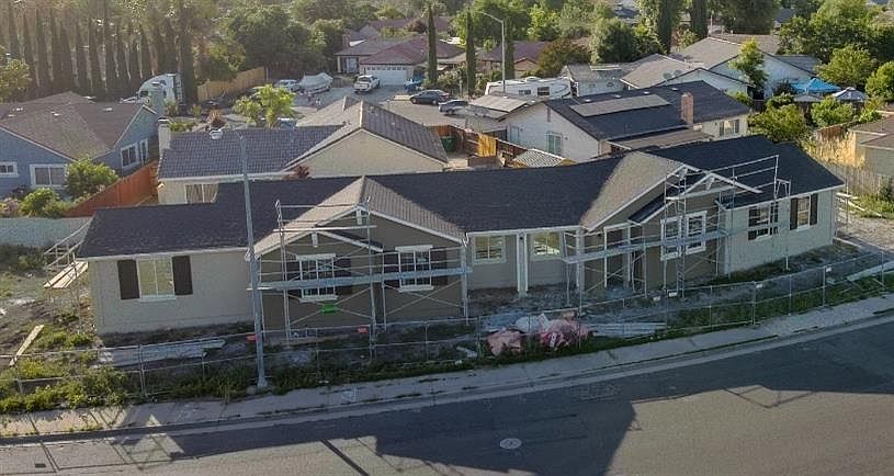 1st image of 8019 Lorraine Ave