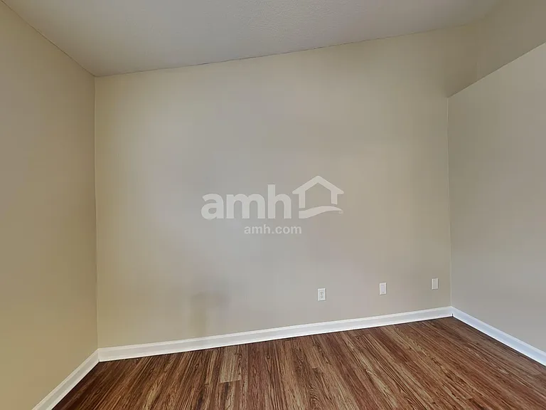 12523 Doe Ln — Photo 12