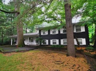 572 Seven Oaks Rd, Orange, NJ 07050