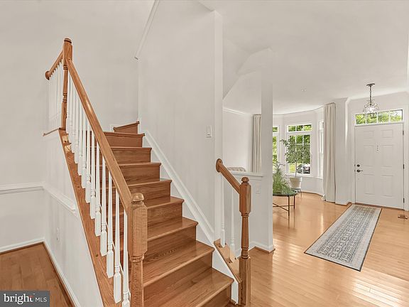 5th image of 6007 Ivy League Dr