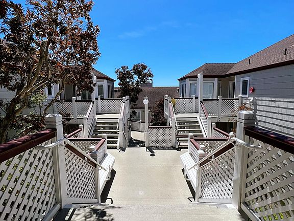 4th image of 565 Mountain View Dr APT 3