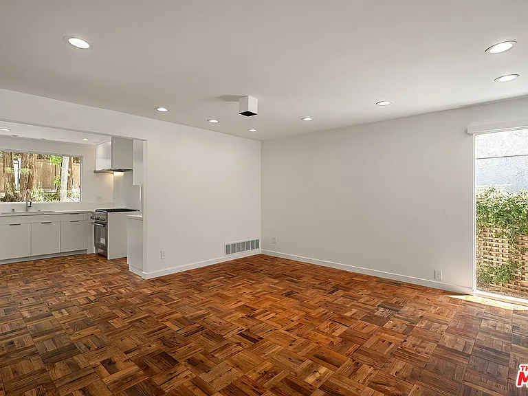 10311 Clusterberry Ct — Photo 7