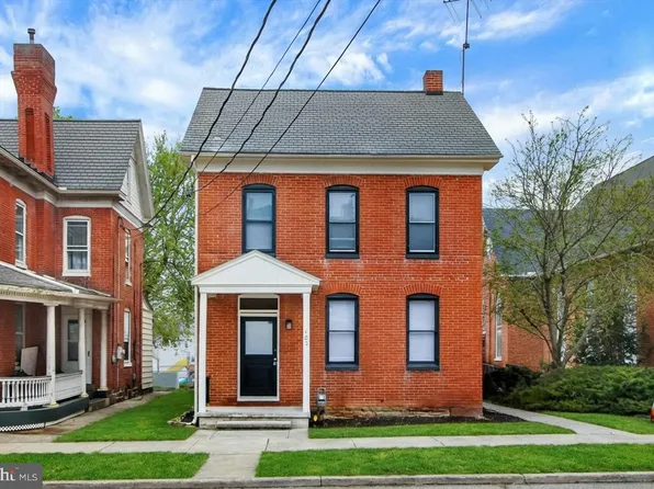 405 W King St, East Berlin, PA 17316