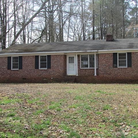 1st image of 404 Sanders Dr