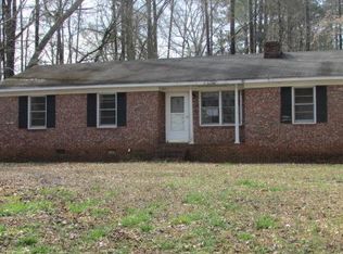 404 Sanders Dr, Greenwood, SC 29649