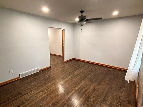 4th image of 2838 N 64th Ter