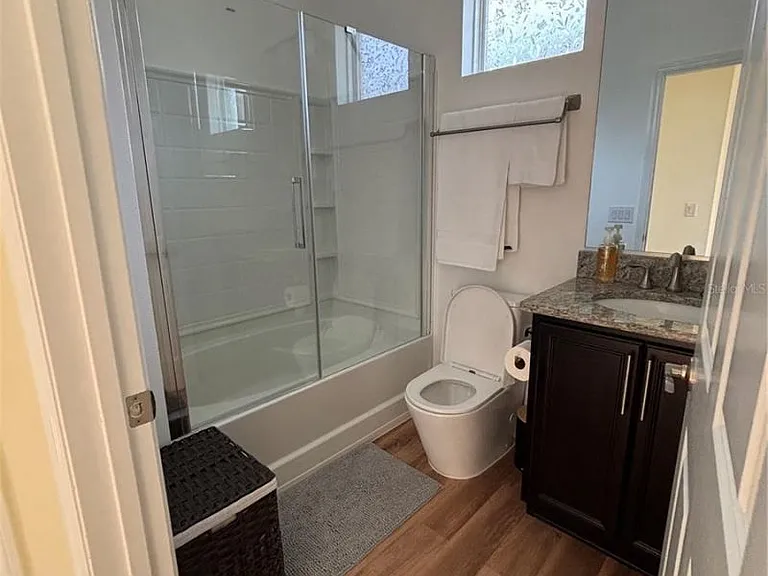 5235 NW 33rd Pl — Photo 5